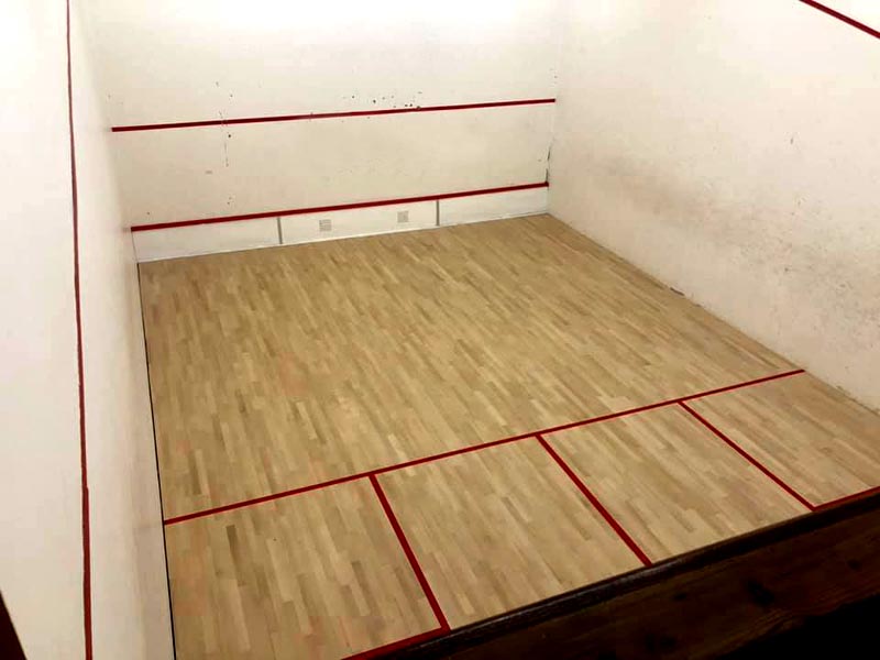 Our 2 squash courts have their own overhead viewing gallery and are suitable for squash and racketball.